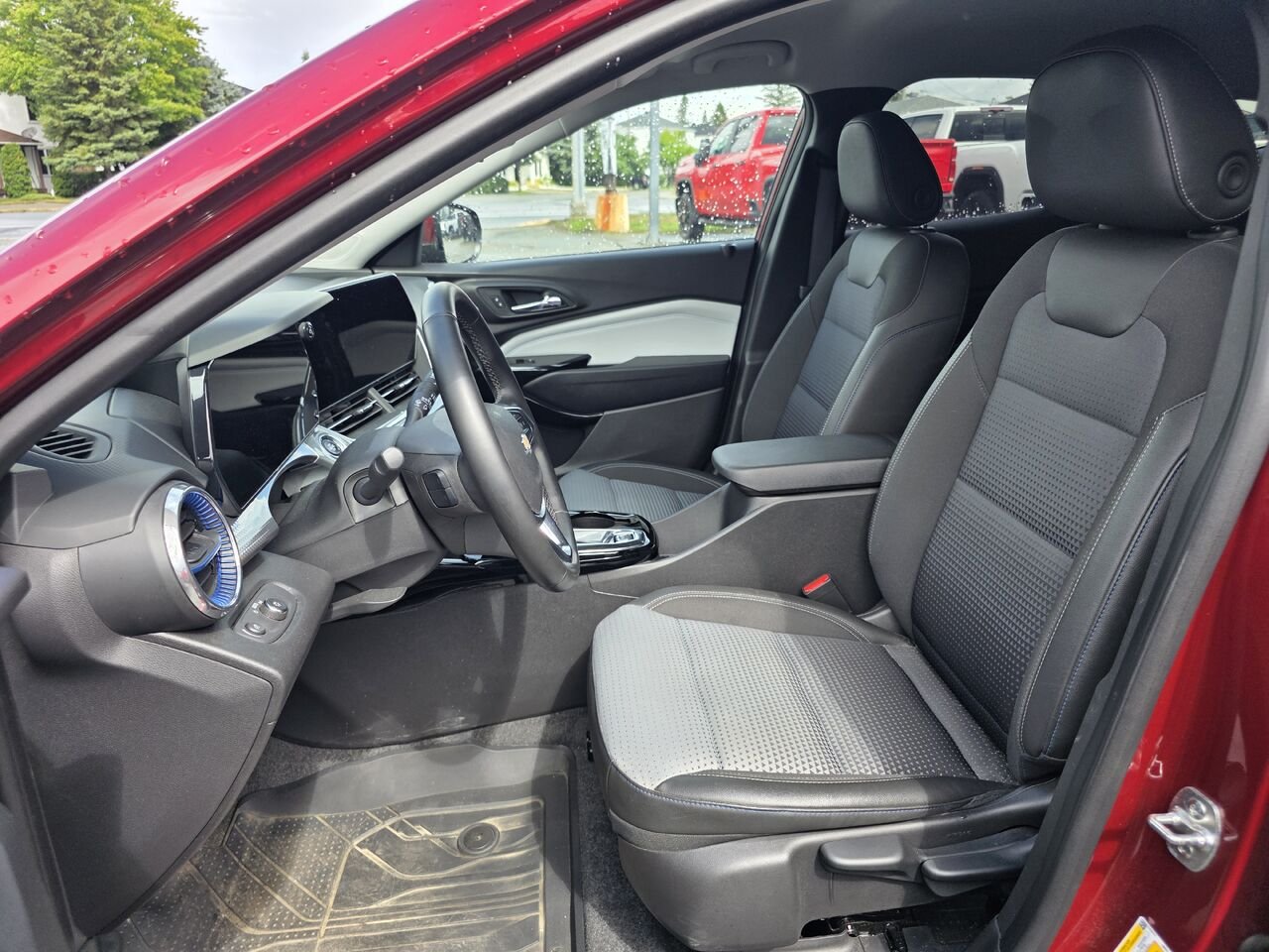 Chevrolet Trax Traction avant 4 portes LT 2025 Rouge Rouyn-Noranda - photo #8