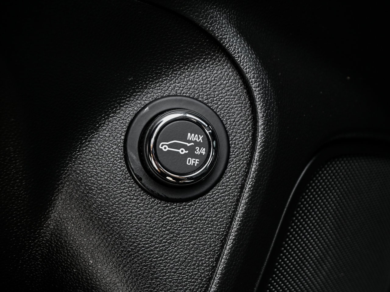 2024 Buick Encore GX AWD 4dr Sport Touring White Sherwood Park - photo #19