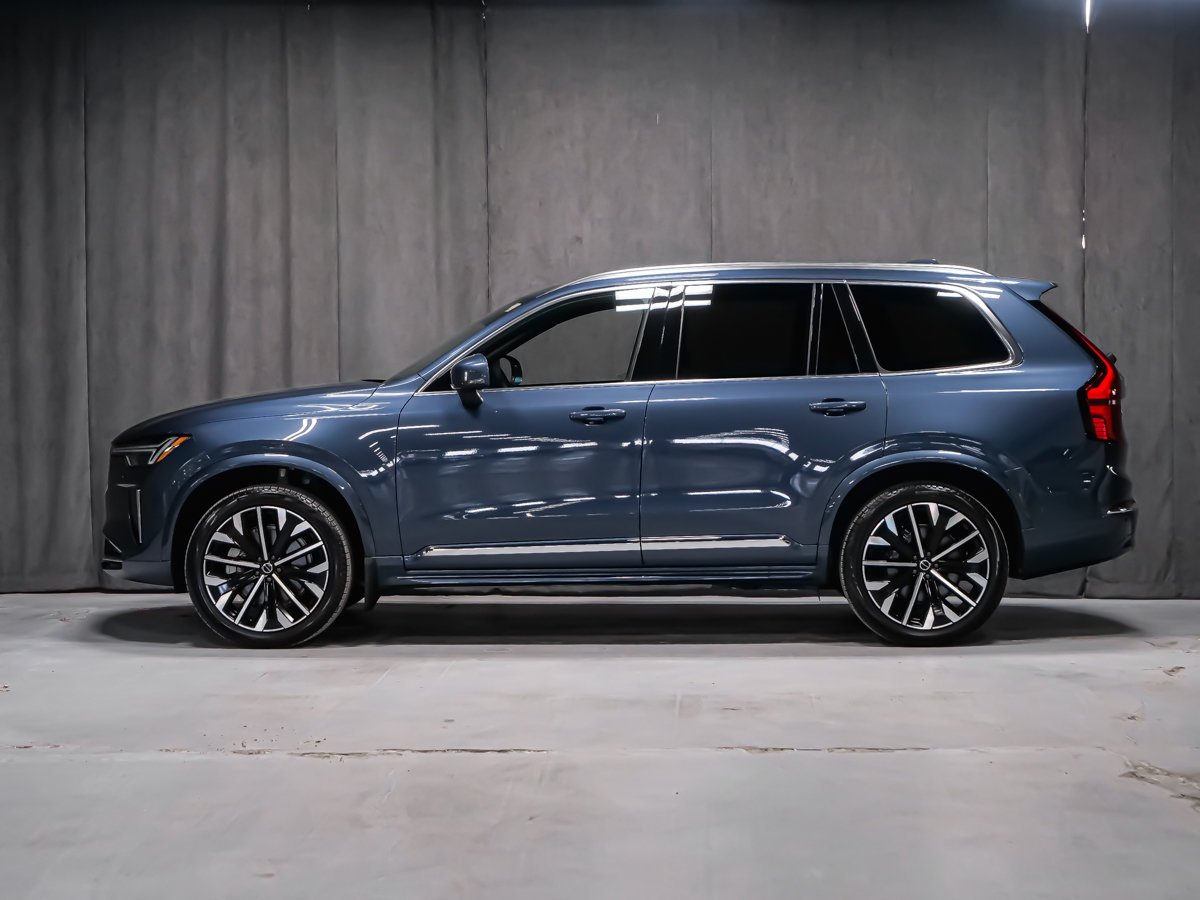 Volvo XC90 B6 CORE BRIGHT CLIMATE 2025 Bleu Montréal - photo #2