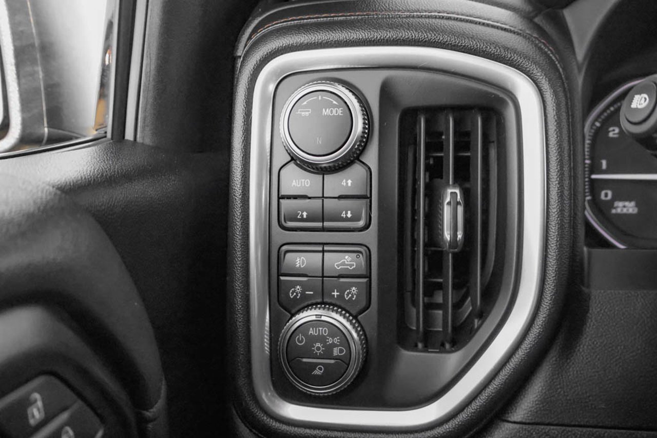 2022 GMC Sierra 1500 Limited 4WD Crew Cab 147 AT4 Black Sherwood Park - photo #18