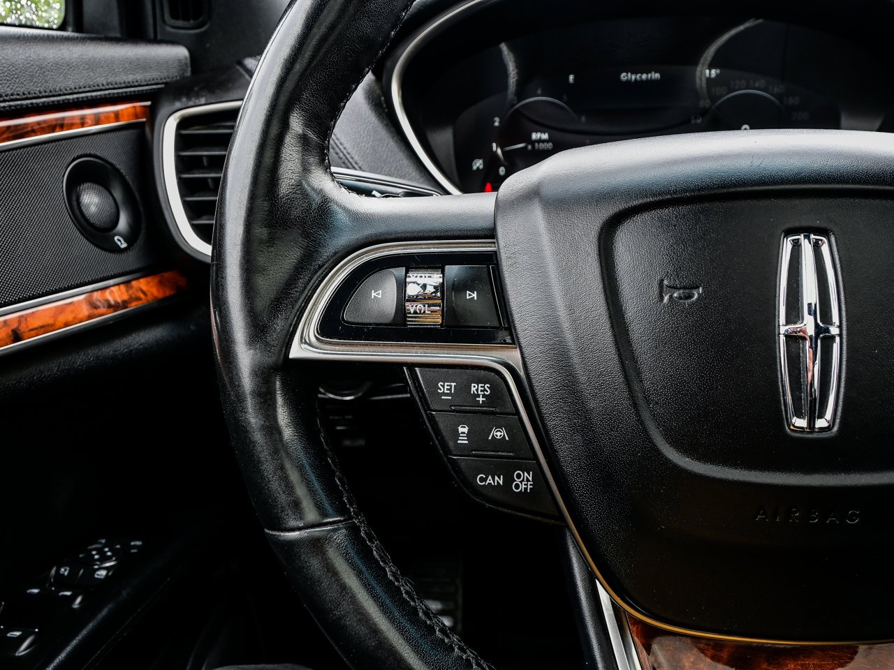 2019 Lincoln Nautilus Reserve AWD Grey Sherwood Park - photo #23
