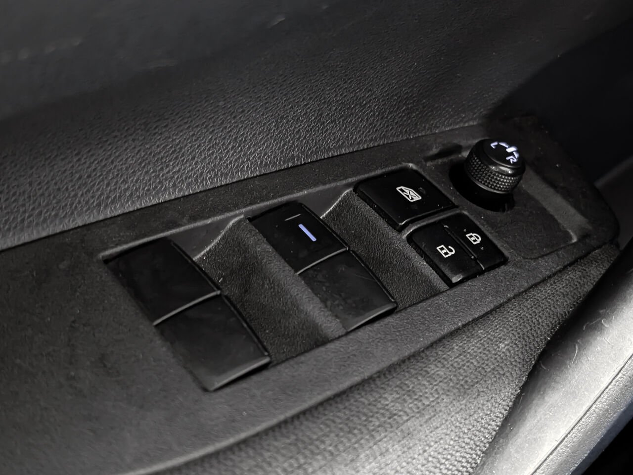 Toyota Corolla LE/SIÈGES CHAUFFANTS/CAMÉRA DE RECUL/BLUETOOTH/AC/ 2023 Noir minuit métallisé Sherbrooke - photo #15