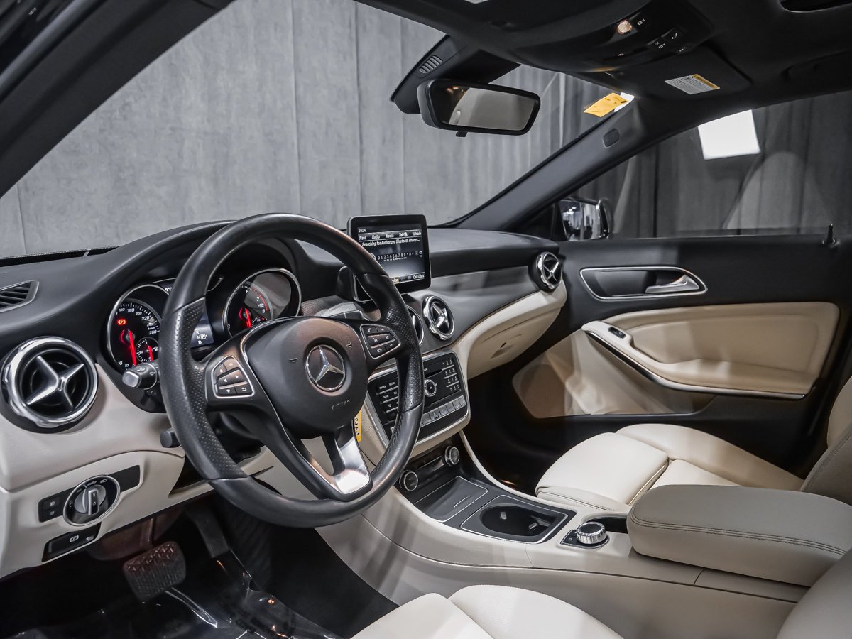 2018 Mercedes-Benz GLA GLA 250 Black Montreal - photo #5