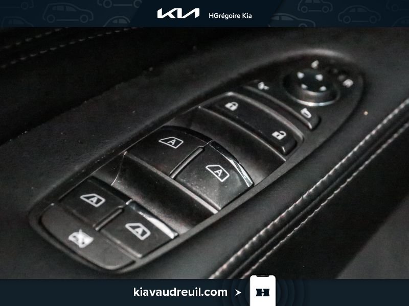 2016 Infiniti QX60 Black Saint-Eustache - photo #10