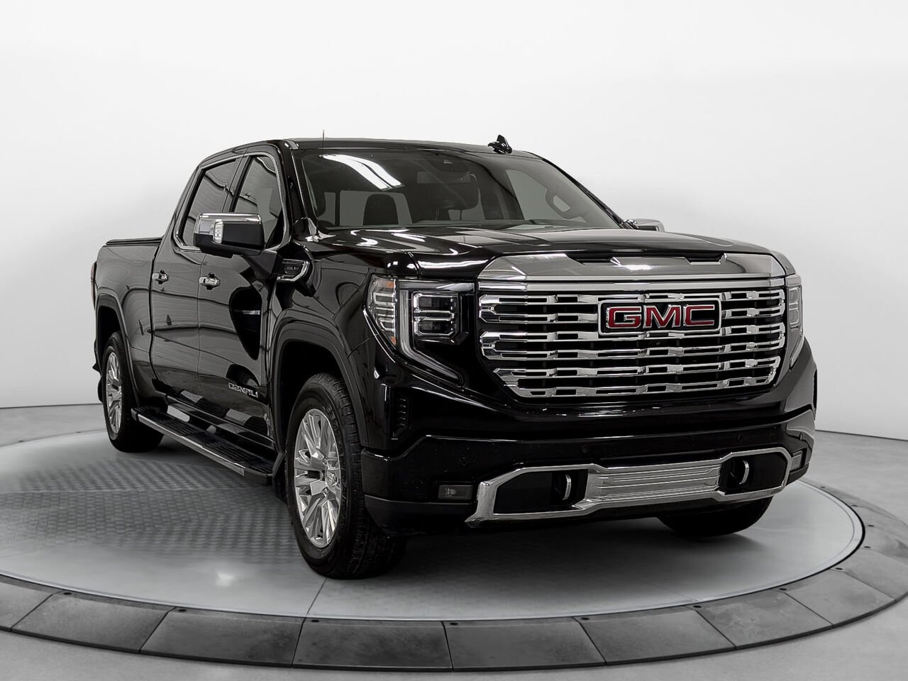 2023 GMC SIERRA 1500 4WD CREW CAB PICKUP GMC Sierra 1500 Denali Crew Cab V 8 5.3L Black Sherbrooke - photo #2