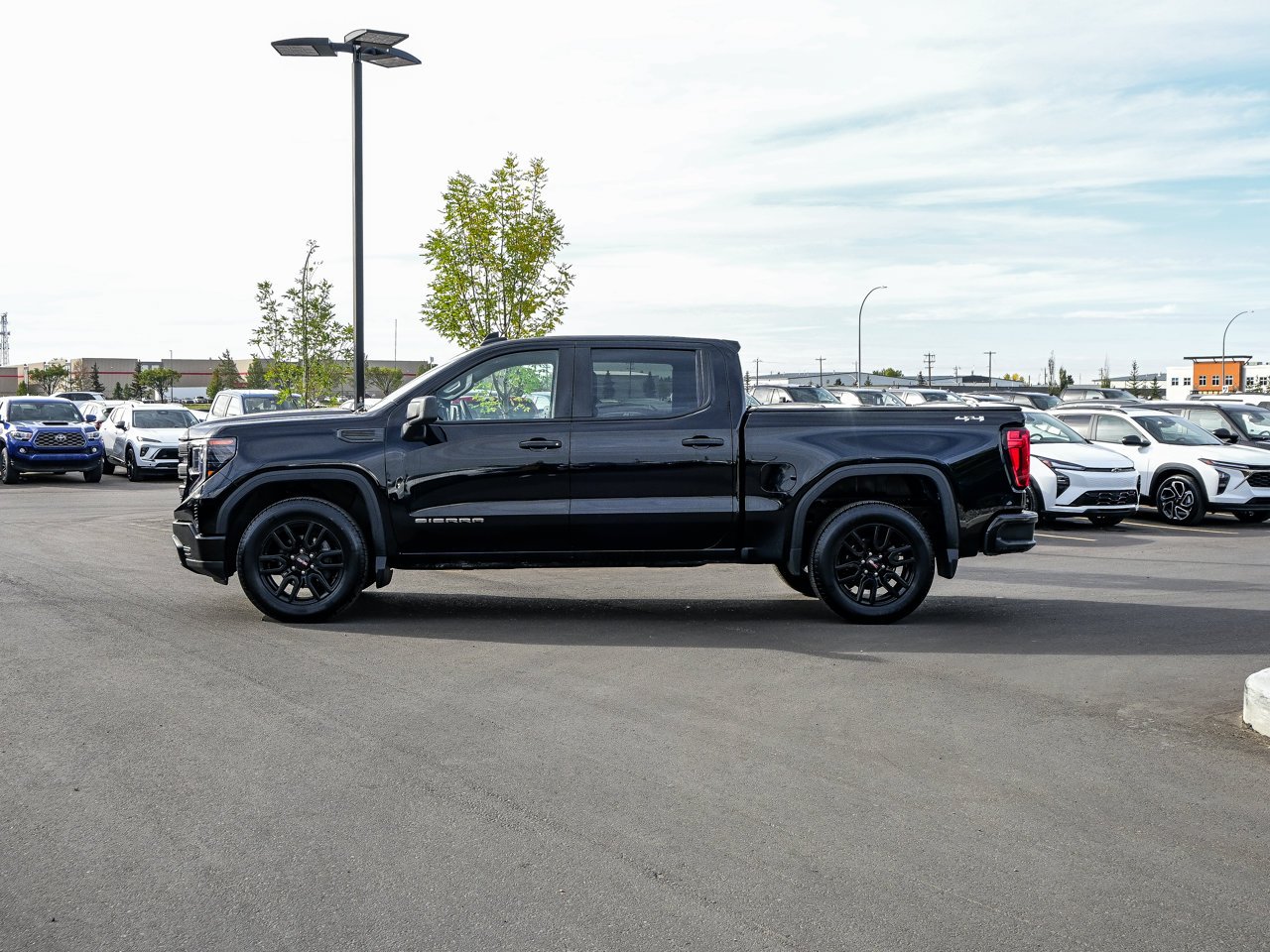 2024 GMC Sierra 1500 4WD Crew Cab 147 Pro Black Sherwood Park - photo #9