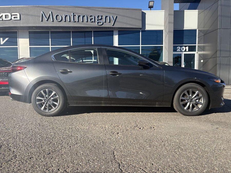 MAZDA Mazda3 GX TA 2026 Gris mécanique métallisé
