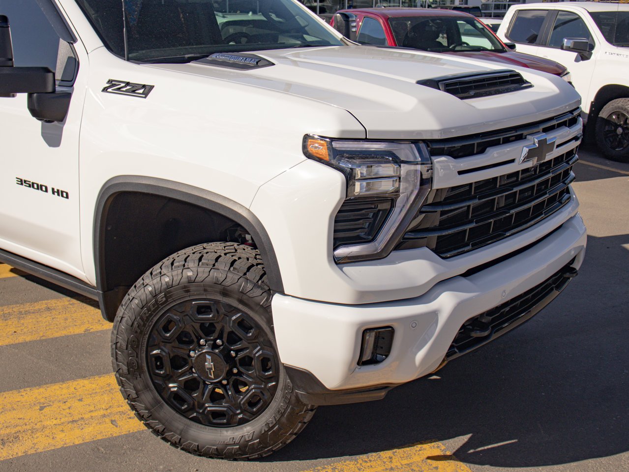 2024 Chevrolet Silverado 3500HD 4WD Crew Cab 159 LTZ White Sherwood Park - photo #13