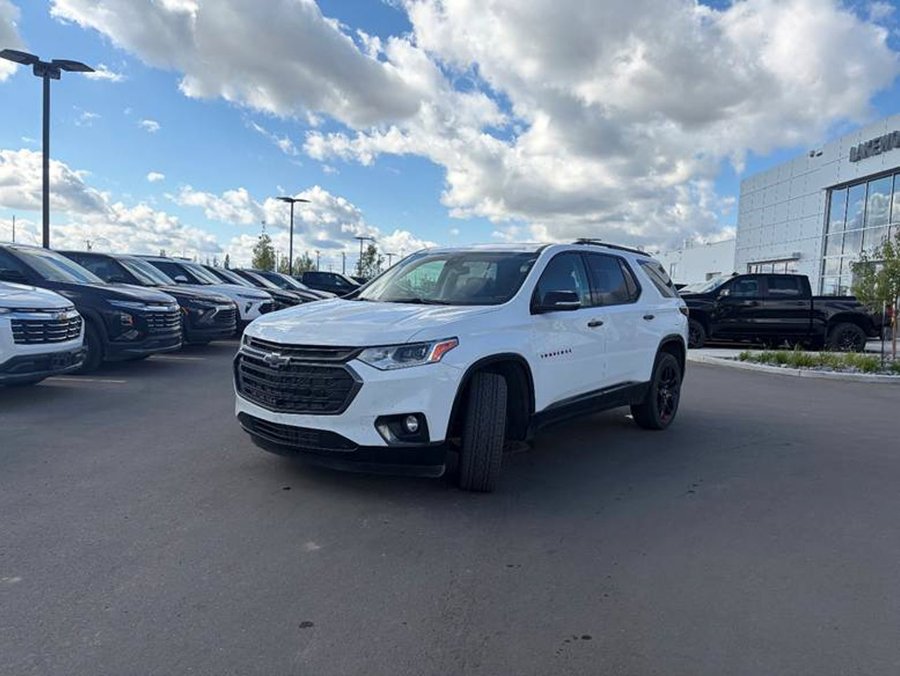 2021 Chevrolet Traverse Premier Redline Edition AWD 3.6L 7 Passenger | Dual Panel Sunroof White
