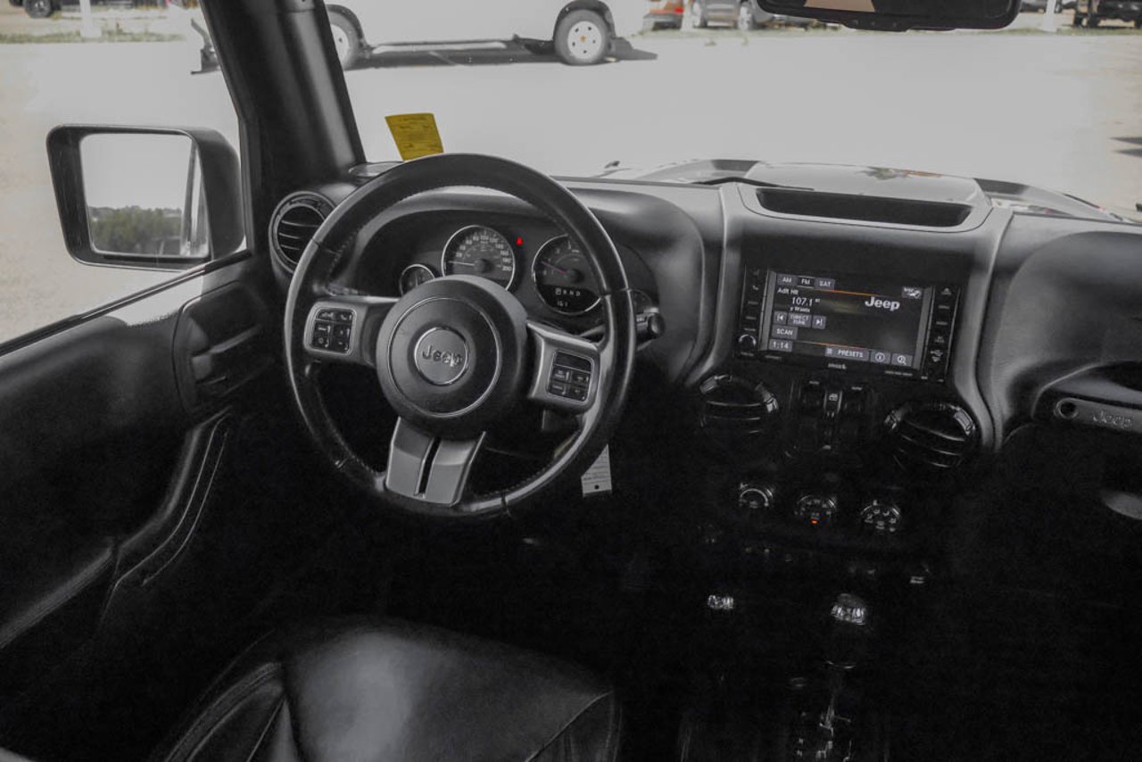 2018 Jeep Wrangler JK Unlimited Sahara 4x4 Black Sherwood Park - photo #23