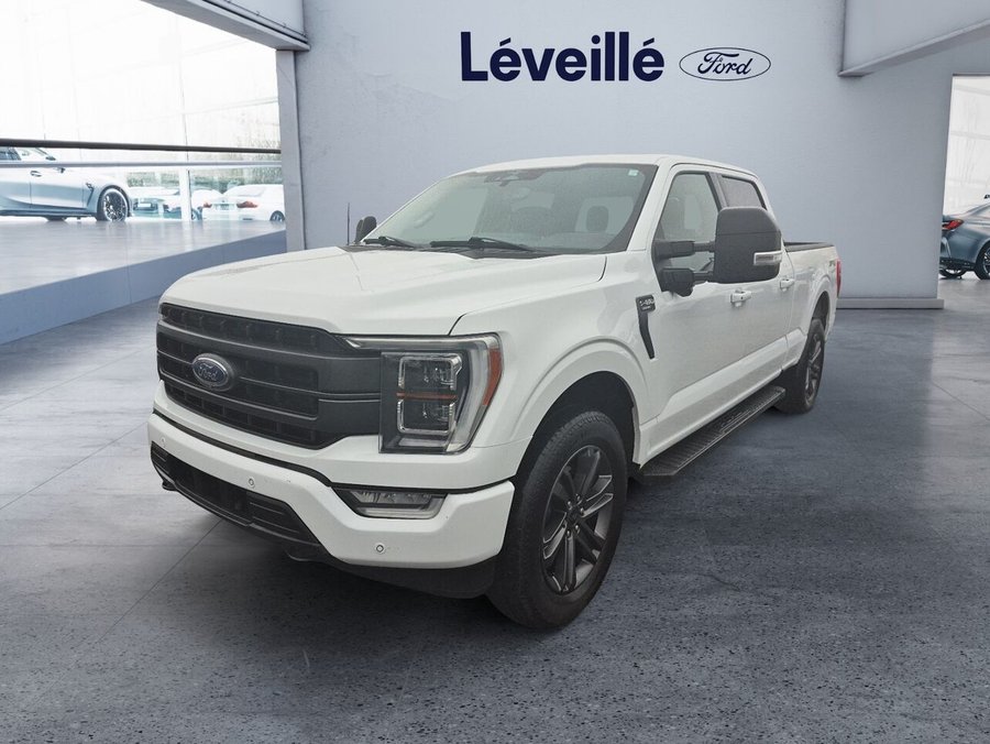 Ford F-150 LARIAT 502A ** TOIT PANO ** SPORT 20P ** GROS MIRROIRS ** 360 ** 6,5 pi 2023 Blanc