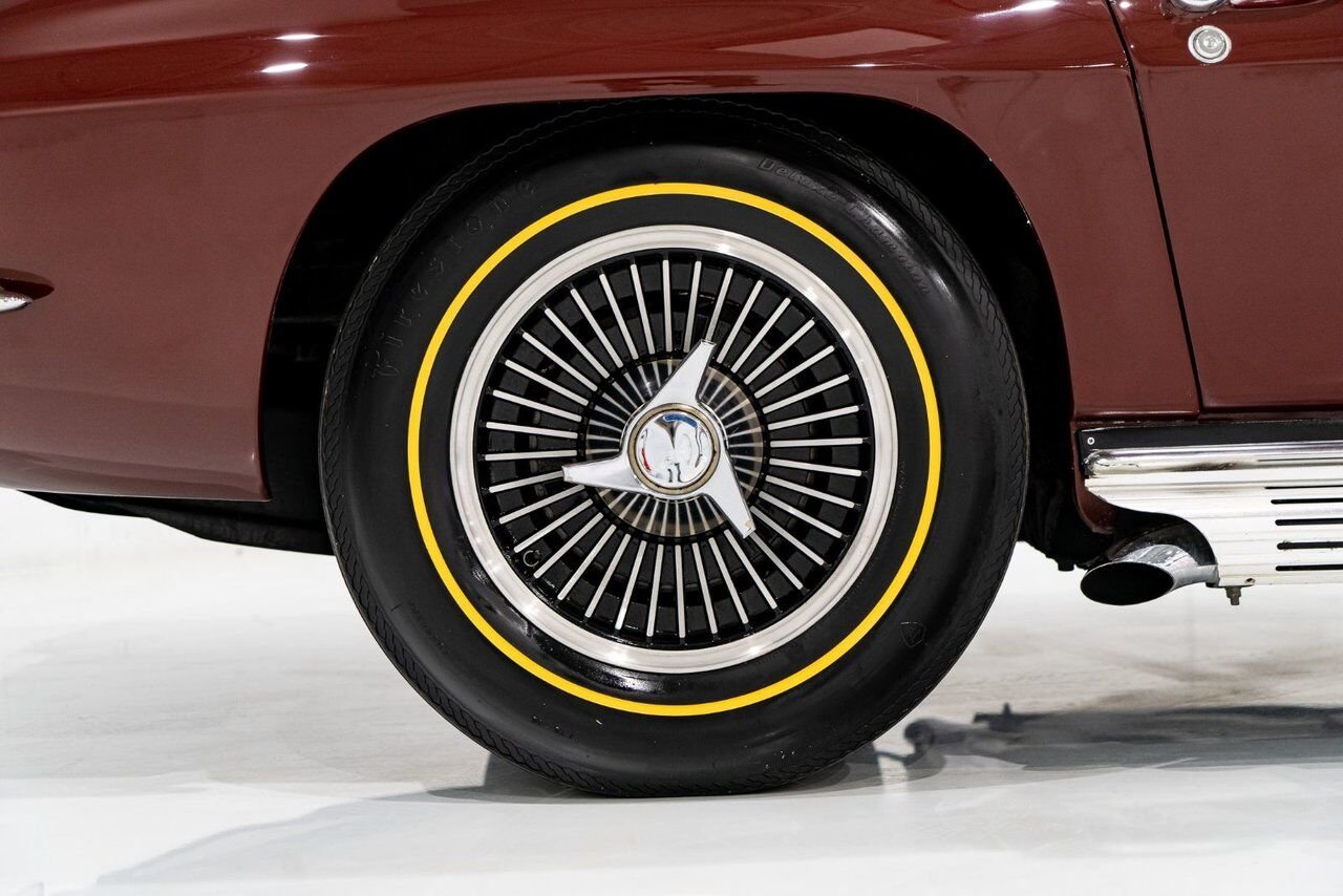 Chevrolet Corvette Fuelie Matching# HG Suffix 327/375HP **PRICE IN USD** 1965 Rouge Montréal - photo #44