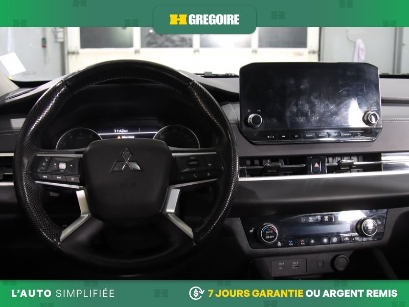 2022 Mitsubishi Outlander Grey Saint-Eustache - photo #16