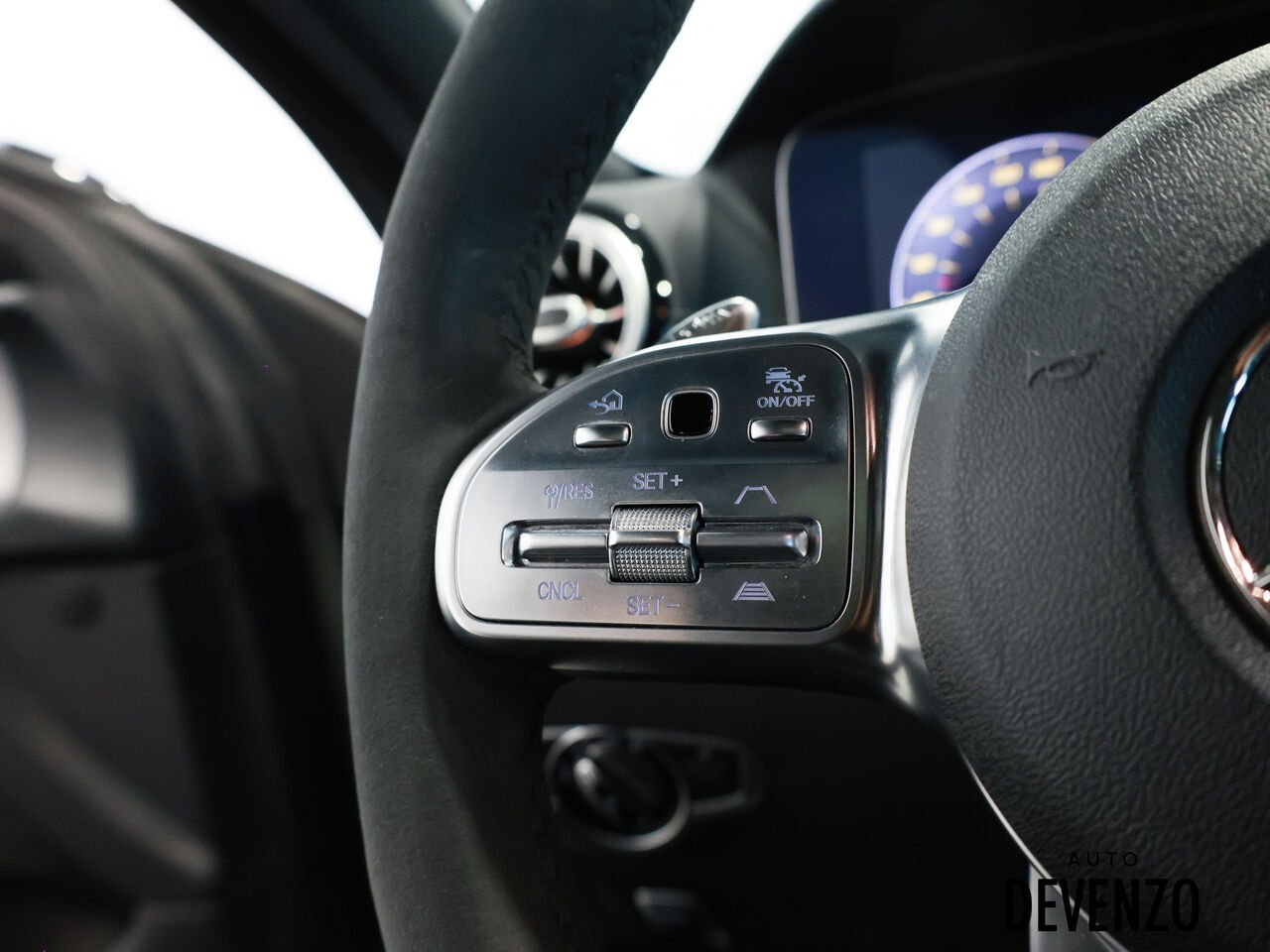 Mercedes-Benz CLS 2019 Bleu Saint-Eustache - photo #16