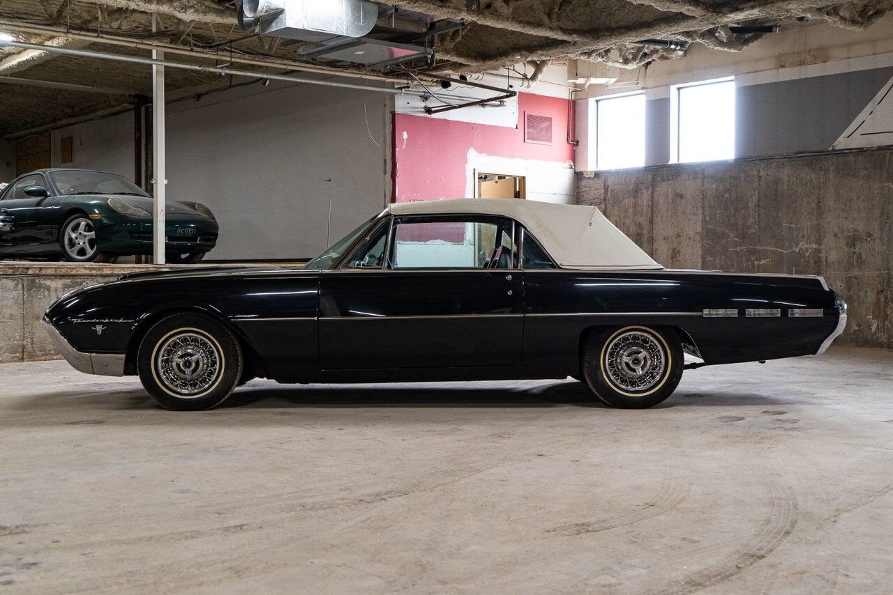Ford Thunderbird **PRICE IN USD** Roadster project car Extremely rare 1962 Noir Montréal - photo #25