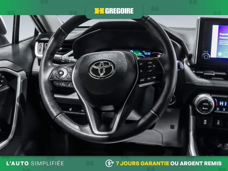 2023 Toyota Rav 4 White Blainville - photo #18