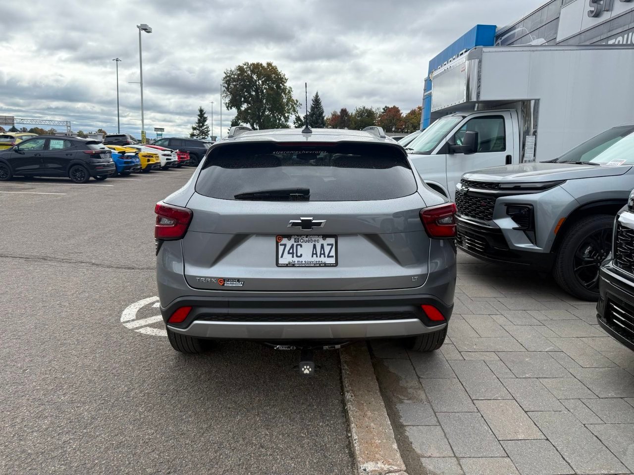 Chevrolet Trax LT *TOIT* SIEGES CHAUFF *REG ADAPT* CARPLAY *PROMO 2024 Gris Saint-Jérôme - photo #10