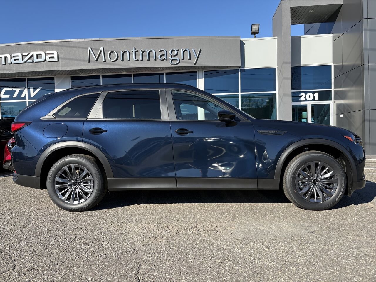 MAZDA CX-70 hybride rechargeable GS-L SC TI 2026 Bleu cristal foncé mica Montmagny - photo #2