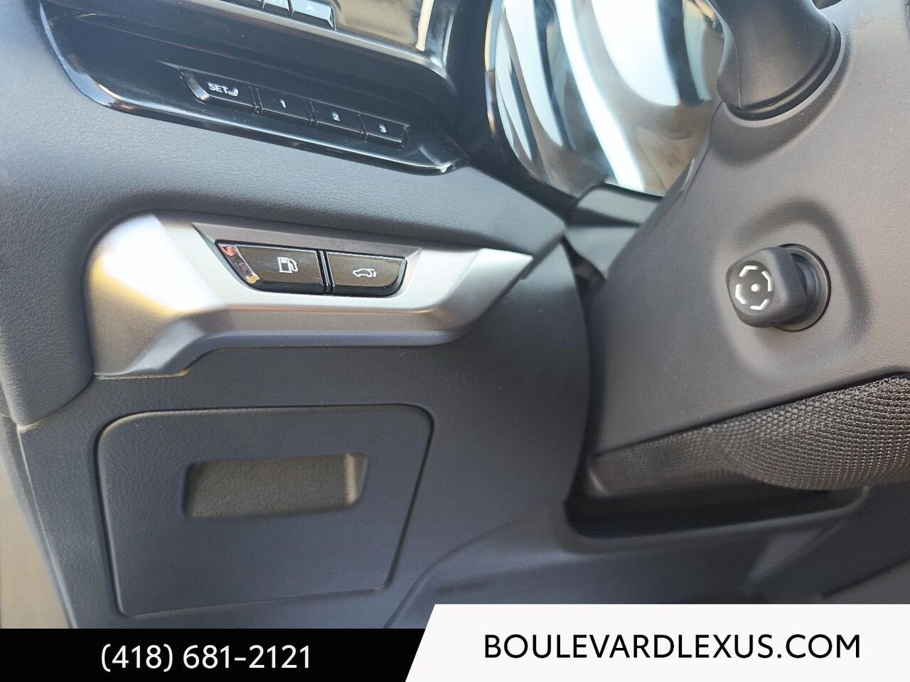 Lexus RX 20001A | RX 450h+ BA 2024 Blanc Québec - photo #12