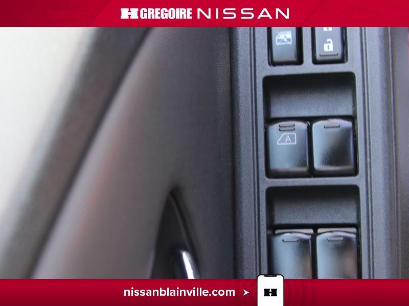 Nissan Frontier 2022 Brun Blainville - photo #23