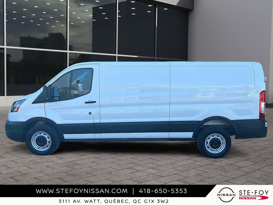 Ford Transit fourgon utilitaire T-250 PA toit bas 130 po PNBV de 9 070 lb 2026 Blanc