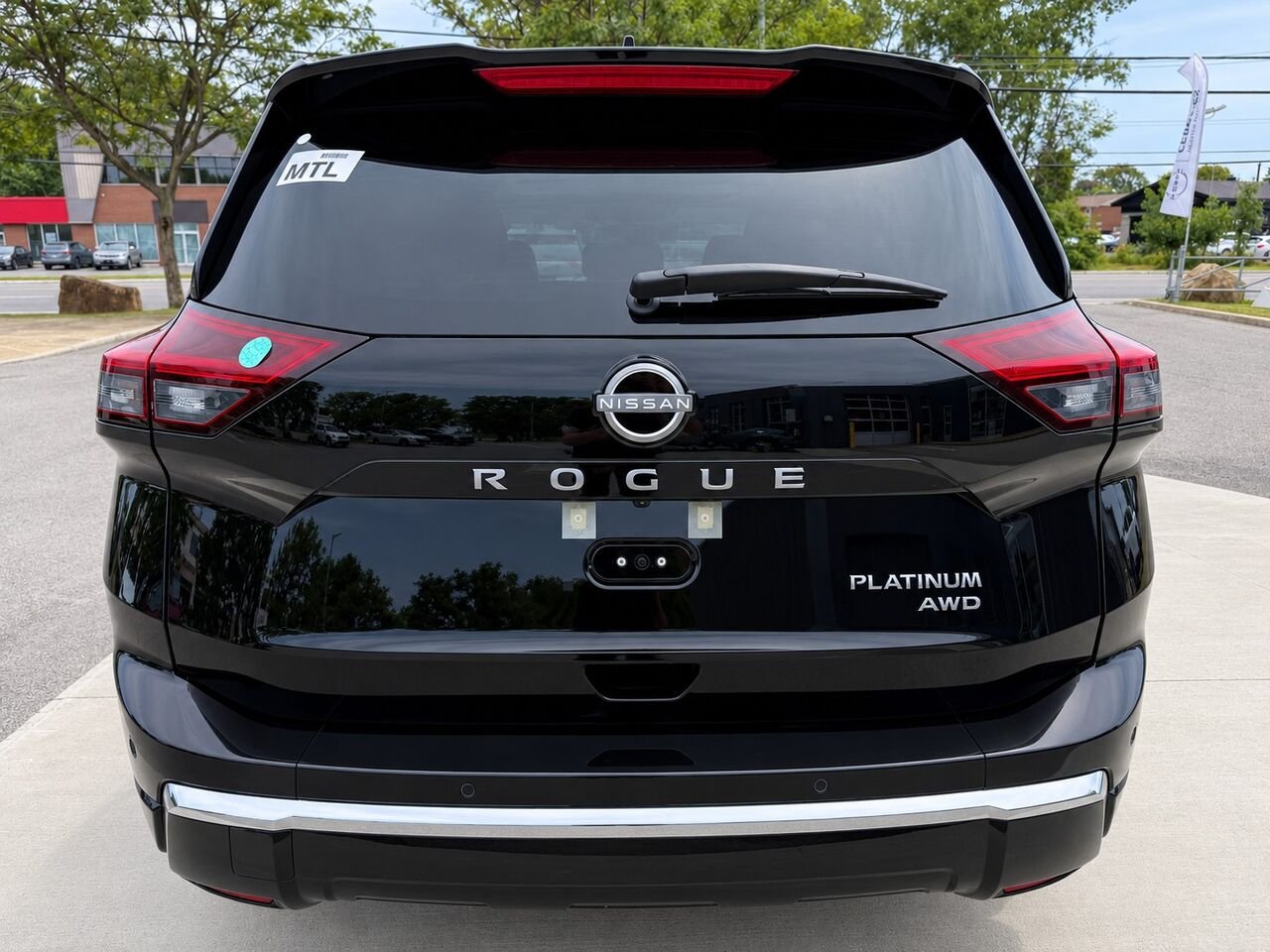 NISSAN Rogue ROGUE PLATINE 2026 Super noir Châteauguay - photo #4