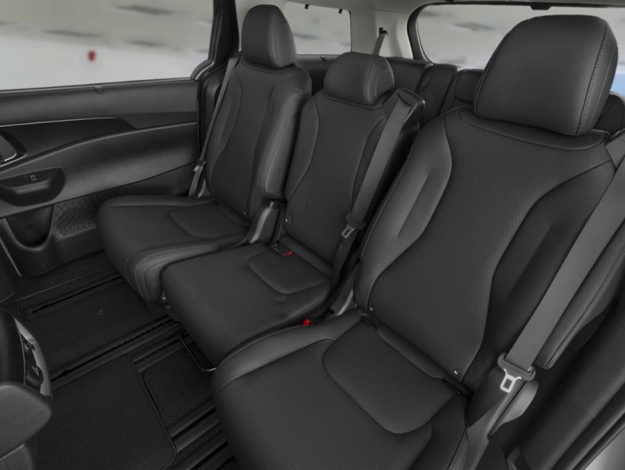 2026 Kia Carnival Hybrid 2026 Ceramic Silver