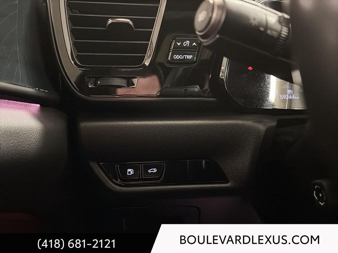 2022 Lexus NX Silver Quebec - photo #31