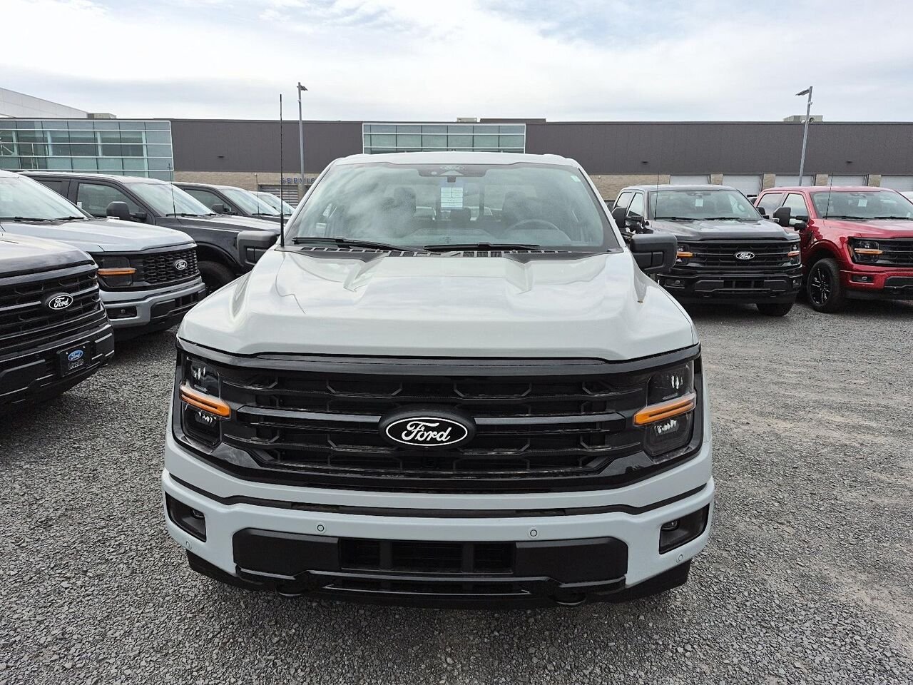 Ford F-150 2F353 | XLT 2026 Avalanche Saint-Jérôme - photo #1