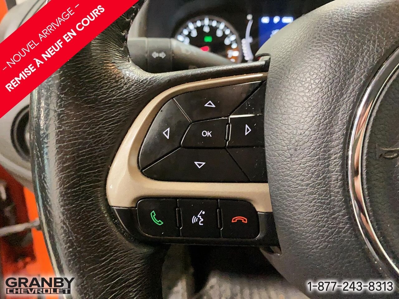 Jeep Renegade 4 RM, 4 portes, North | 25-1174A 2015 Orange Granby - photo #11