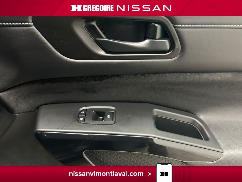 2024 Nissan Pathfinder Grey Laval - photo #11