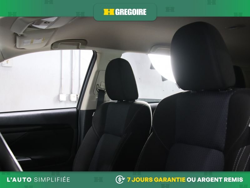 2020 Mitsubishi Outlander Grey Blainville - photo #10