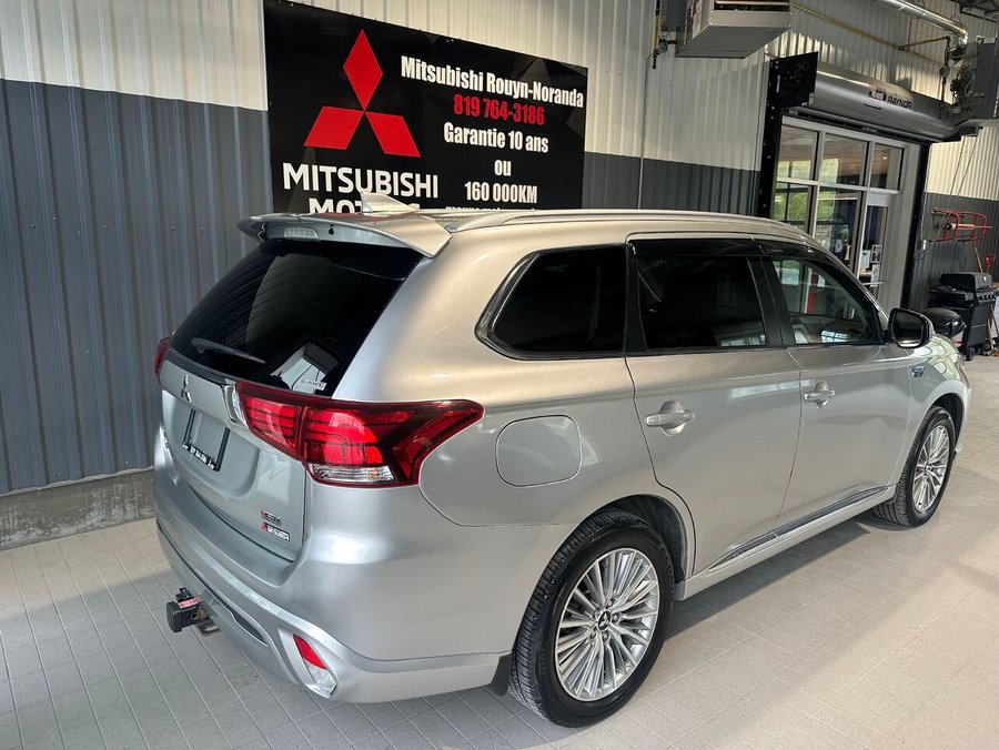 Mitsubishi Outlander PHEV LE S-AWC 2022 Argent