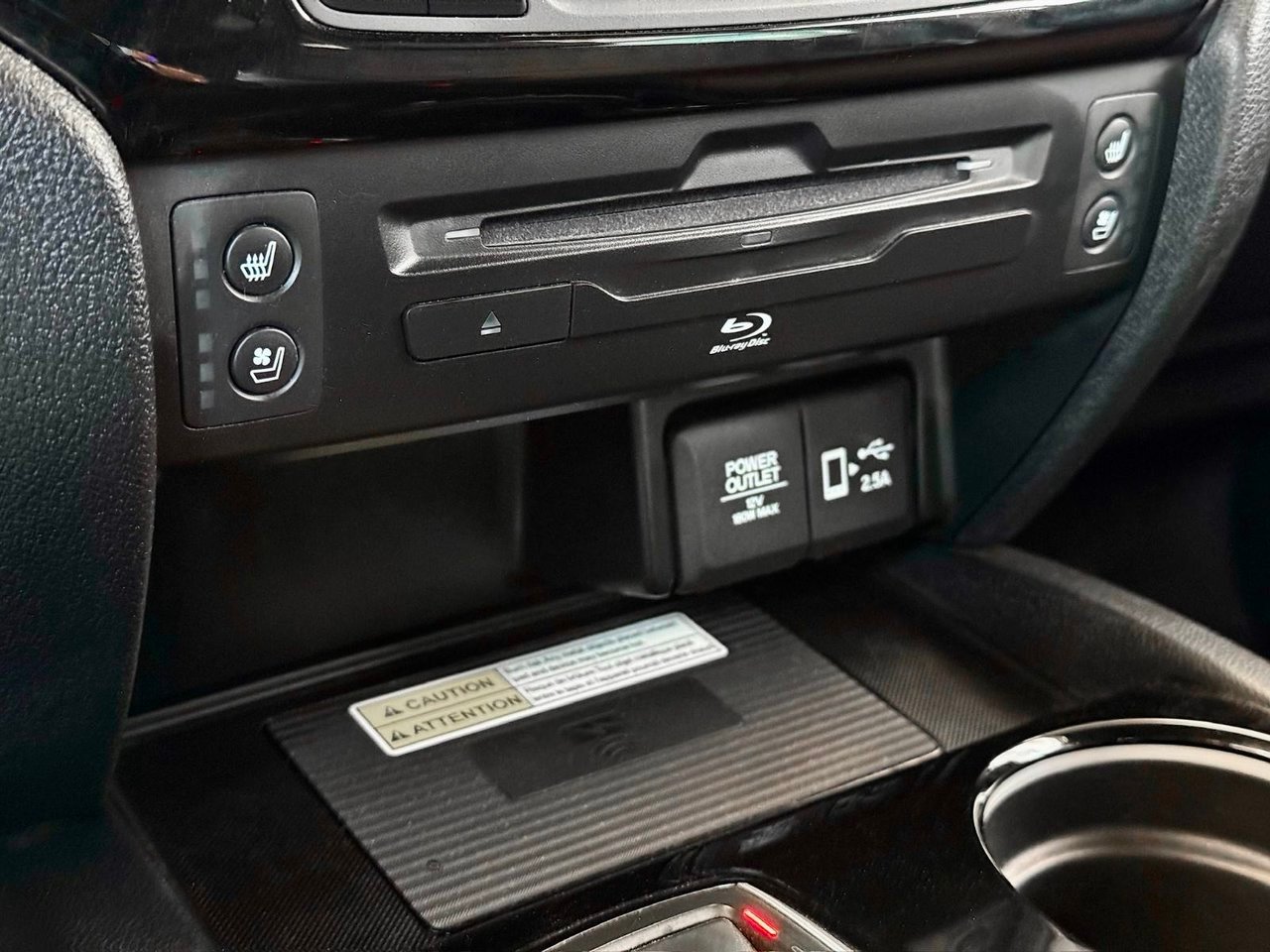 2022 Honda Pilot White Notre-Dame-des-Prairies - photo #34