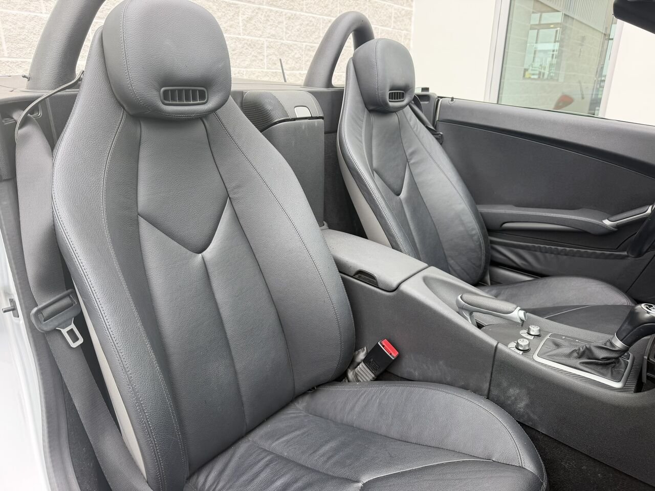Mercedes-Benz Classe-SLK SLK 350 COVERTIBLE **RECONSTRUIT** 2011 Argent Laval - photo #8