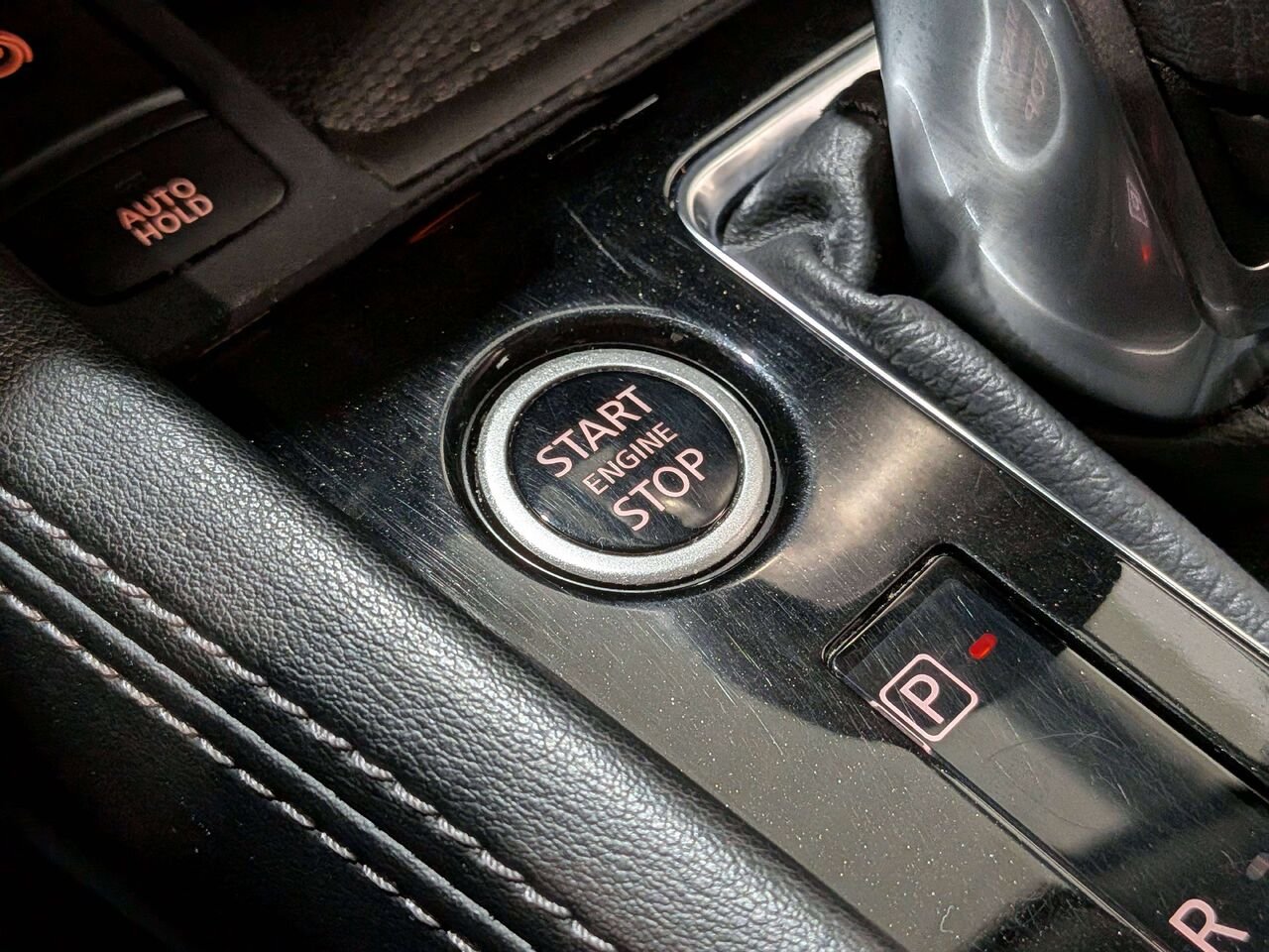 2024 Nissan Kicks SV FWD Black Val-David - photo #25