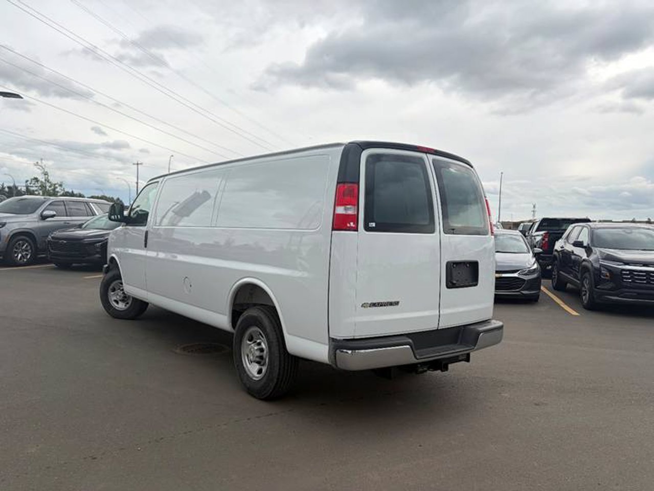 2025 Chevrolet Express Cargo Van RWD 2500 155 White Sherwood Park - photo #3