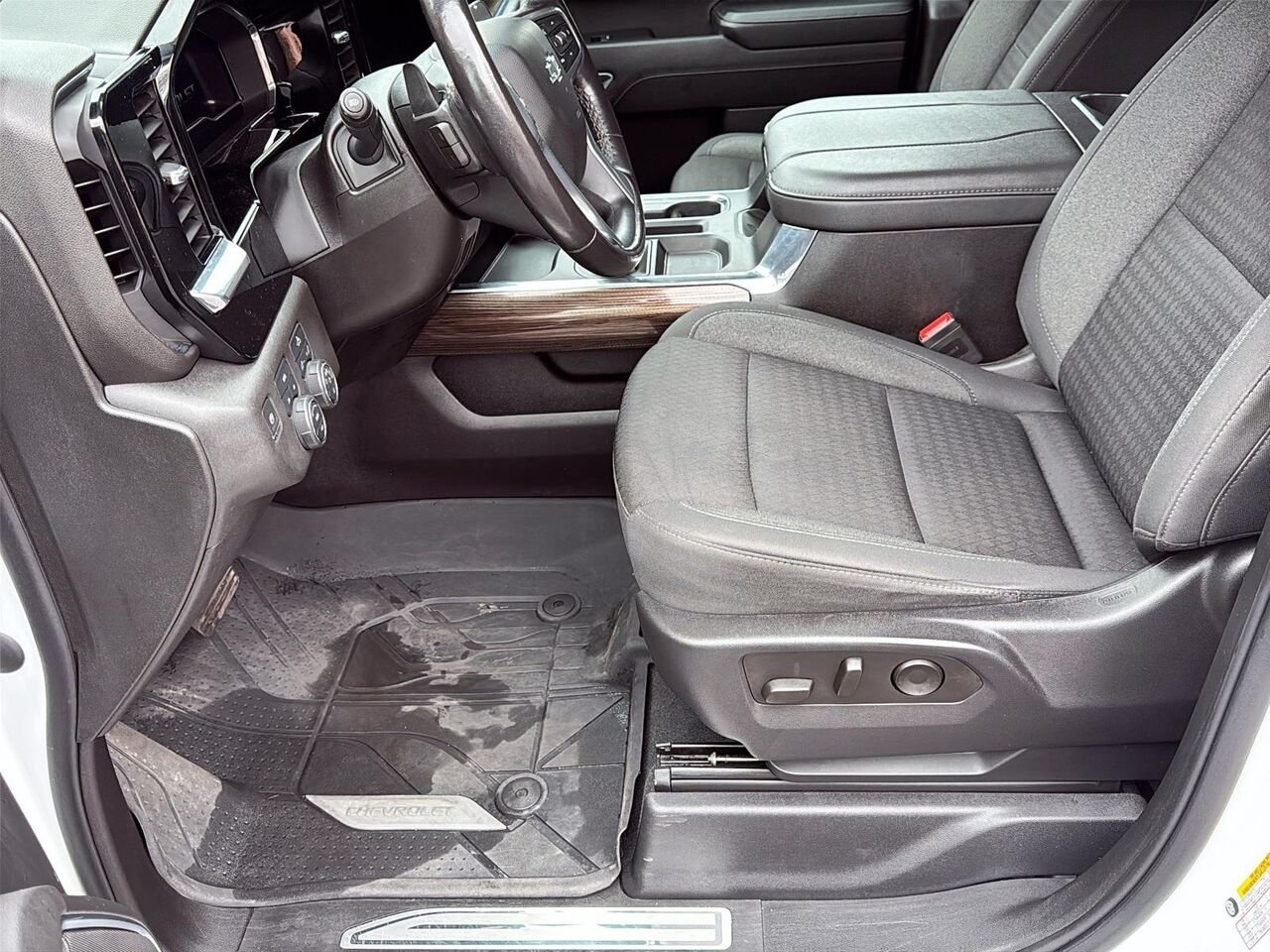 CHEVROLET SILVERADO 1500 1500 RST 2023 Blanc Saint-Hyacinthe - photo #8