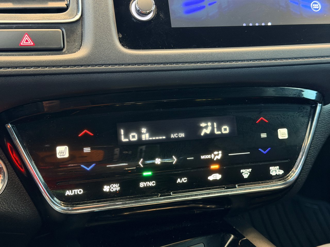2021 Honda HR-V Black Notre-Dame-des-Prairies - photo #25