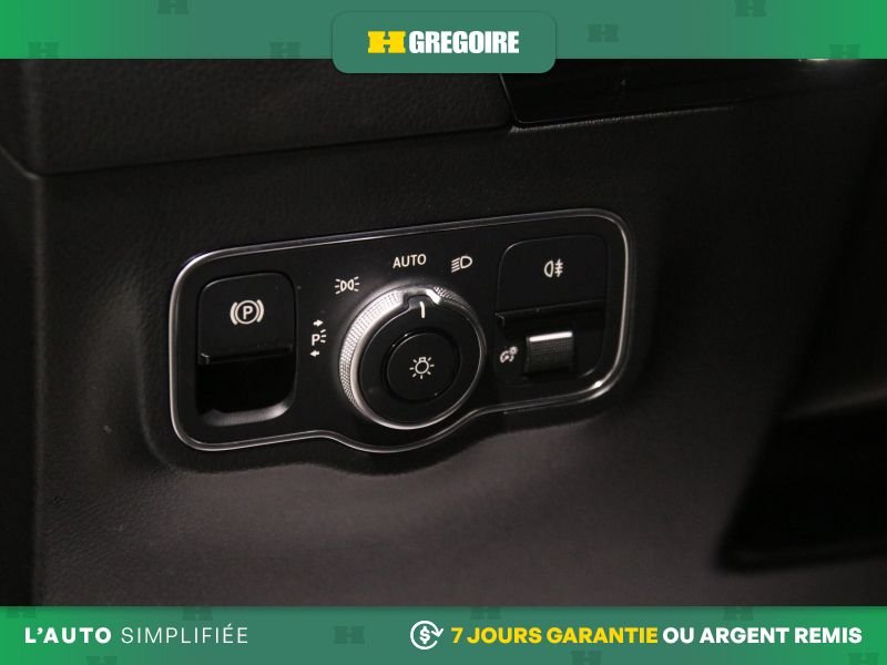 2022 Mercedes Benz GLA Grey Laval - photo #17