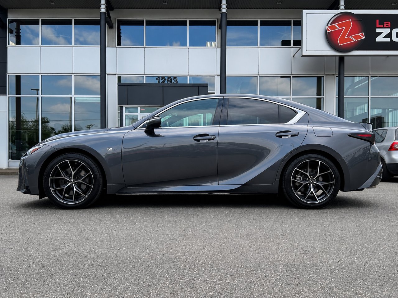 Lexus IS300 Fsport 2023 Gris Granby - photo #2