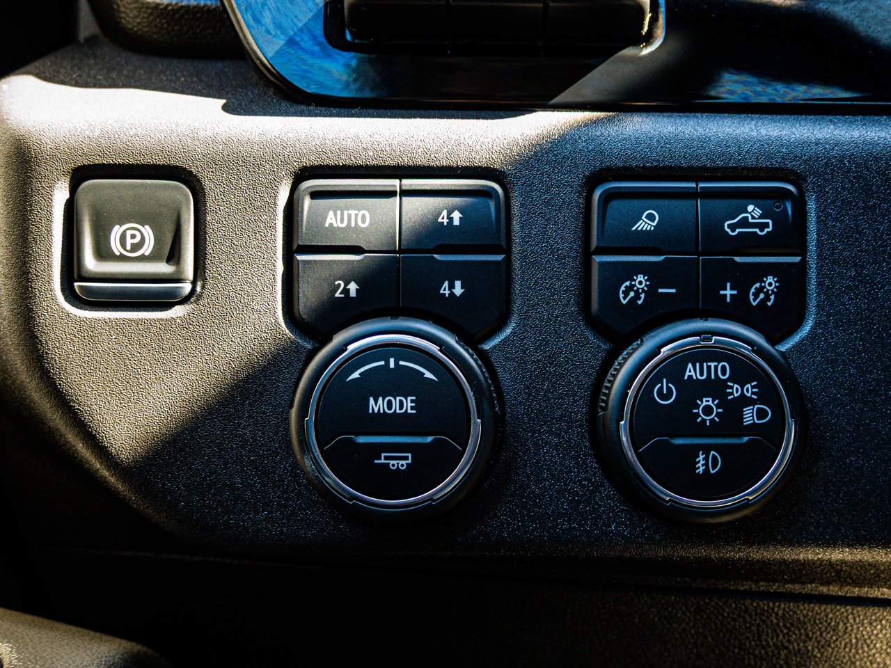2025 Chevrolet Silverado 1500 4WD Crew Cab 147 ZR2 Black Sherwood Park - photo #18