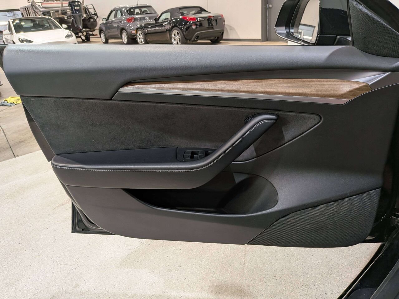 Tesla Model 3 Standard Range RWD *Ltd Avail* 2022 Noir Val-David - photo #30