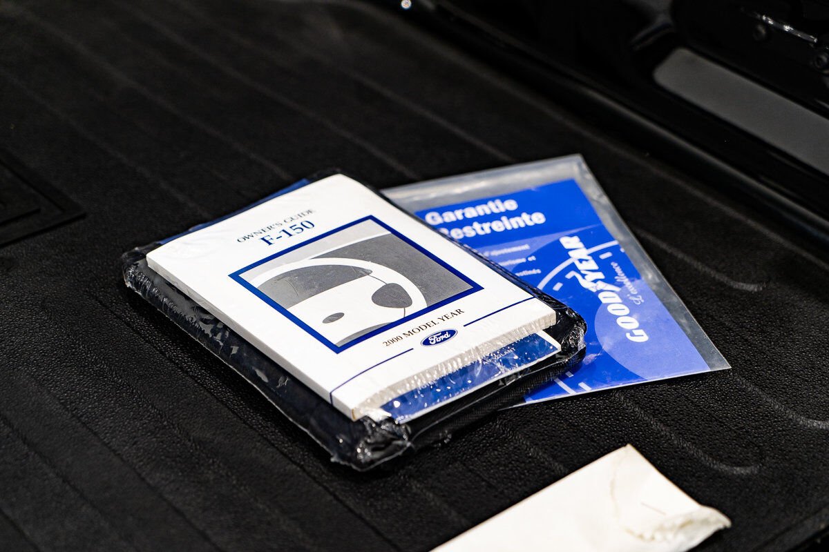 Ford F-150 Harley Davidson Edition In Delivery Packaging 2000 Noir Montréal - photo #35
