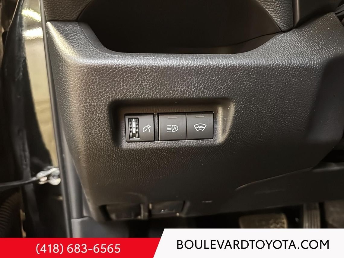 2024 Toyota RAV4 99357B-118 | LE, AWD Midnight Black Metallic Québec - photo #16