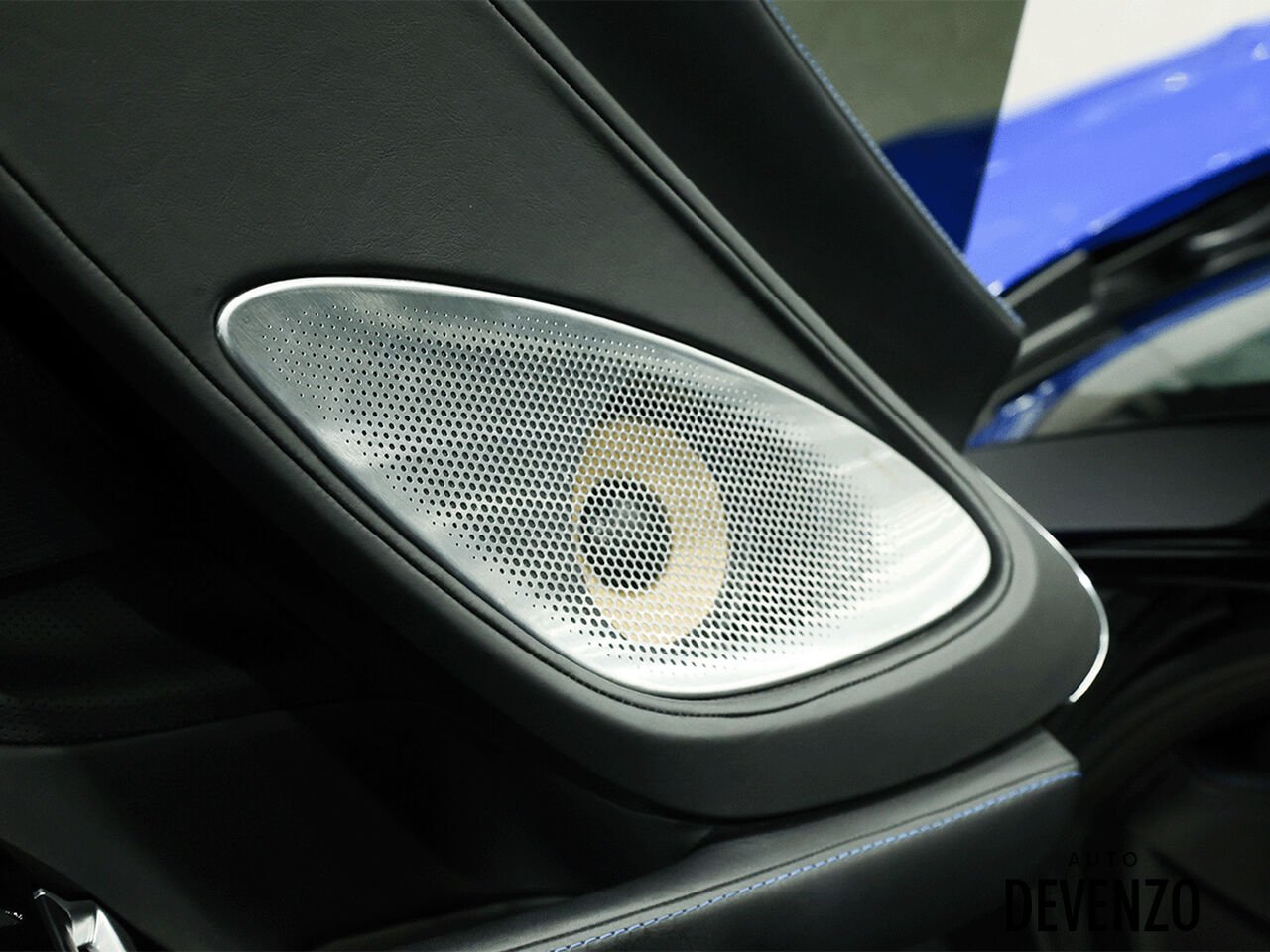 2023 McLaren GT Blue Saint-Eustache - photo #11