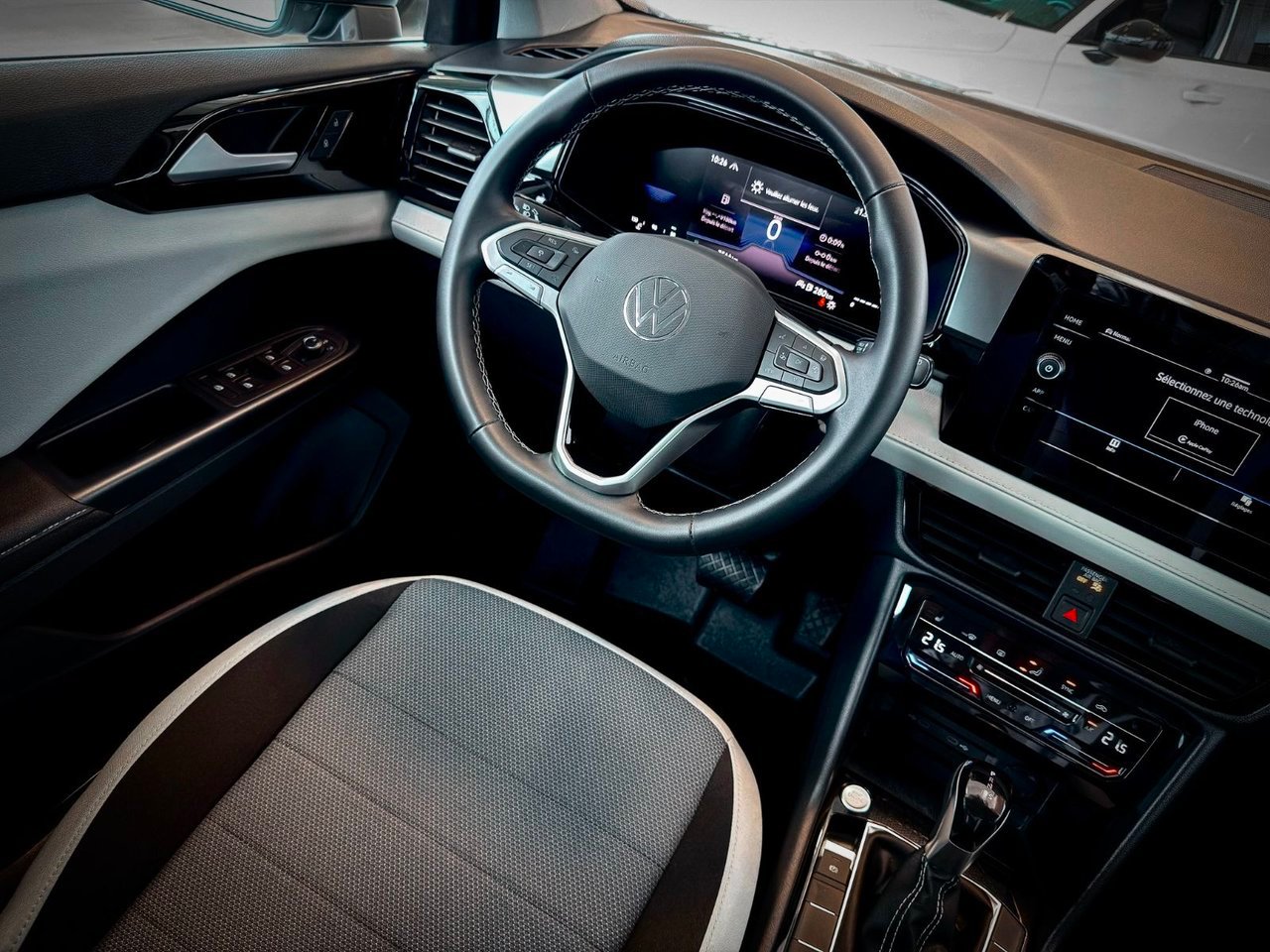 2026 Volkswagen Taos Notre-Dame-des-Prairies - photo #17