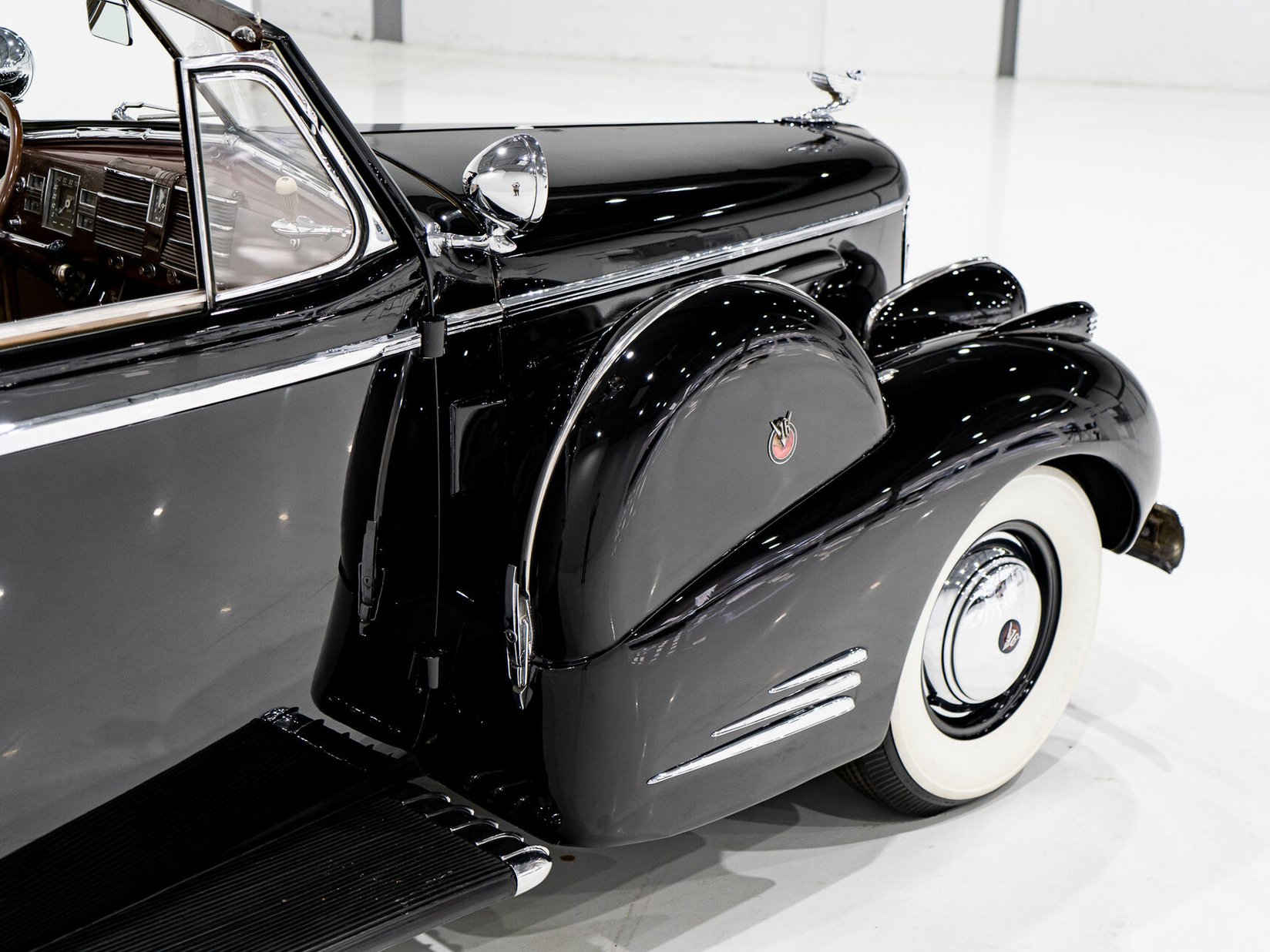1938 Cadillac Series 90 **PRICE IN USD**1 of 13 V16 Black Montreal - photo #35