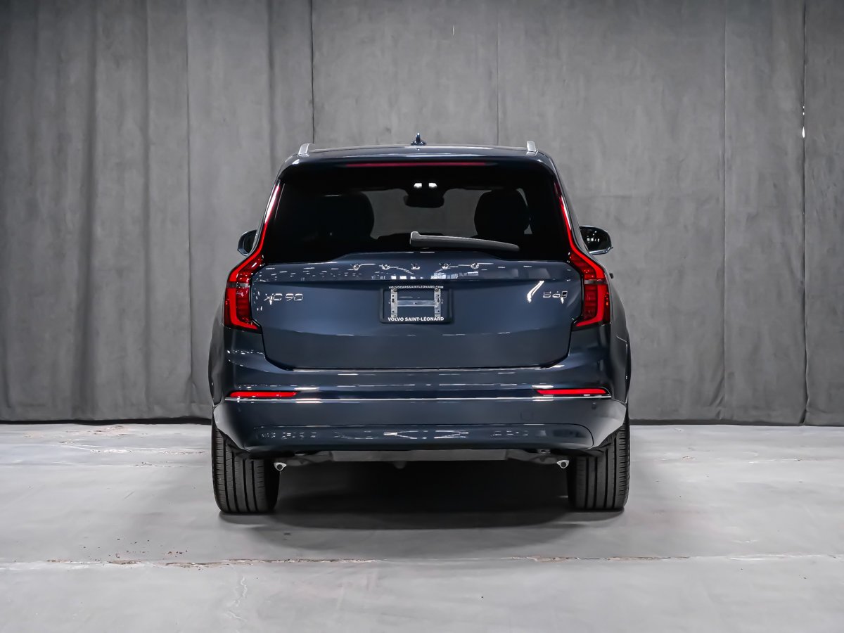 Volvo XC90 B6 CORE BRIGHT CLIMATE 2025 Bleu Montréal - photo #4