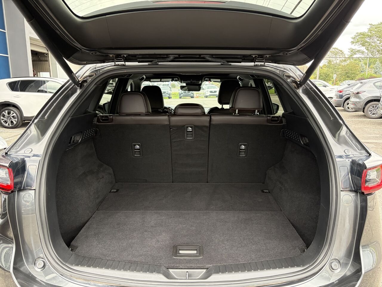 Mazda CX-5 Signature TI 2025 Gris Montmagny - photo #10